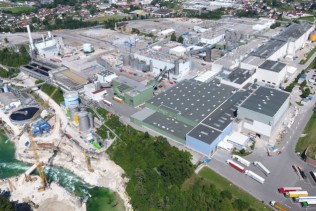 HEINZEL GROUP develops Laakirchen paper mill into one of the largest production sites for recycled packaging paper in Europe
